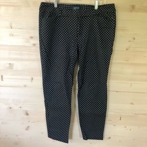 Old Navy Mid-Rise Printed Pixie Ankle Pants